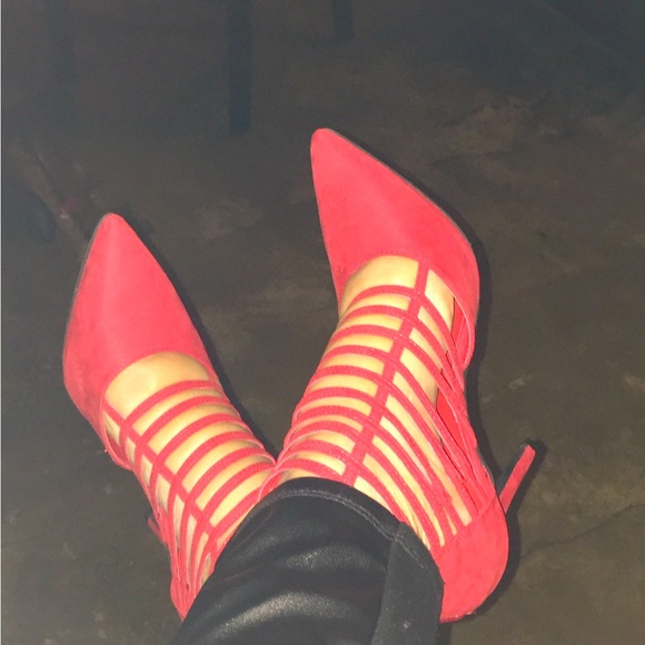 Meet your Posher, Francesca - Picture 2 of 2